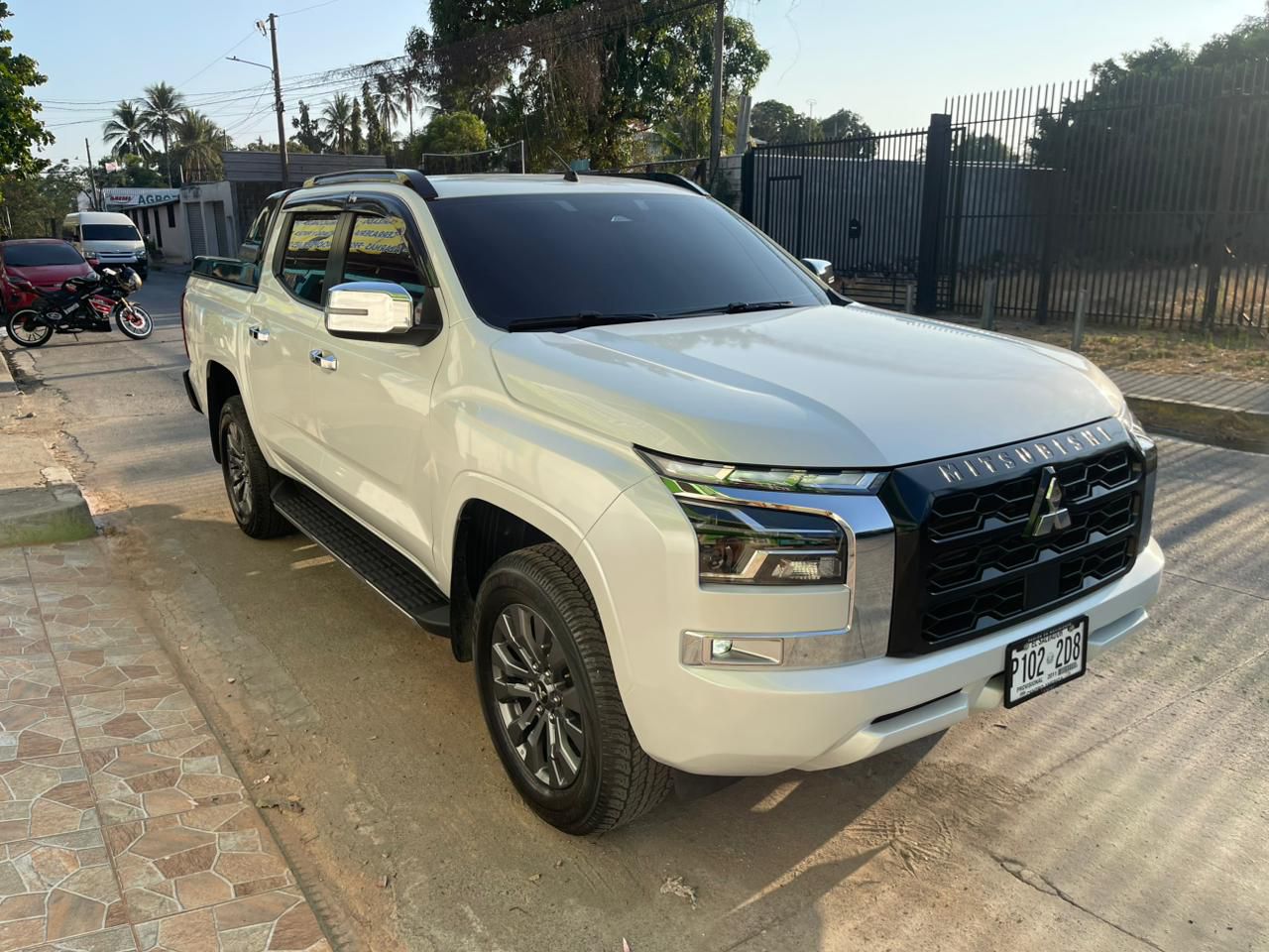 Mitsubishi L200